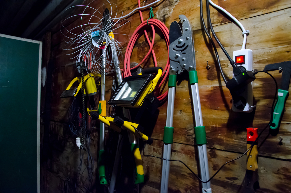 organize your shed for spring