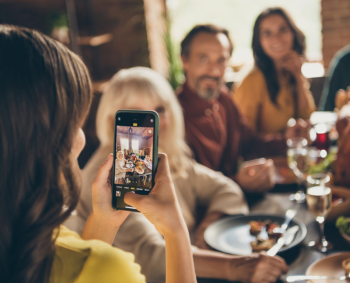 virtual holiday dinner