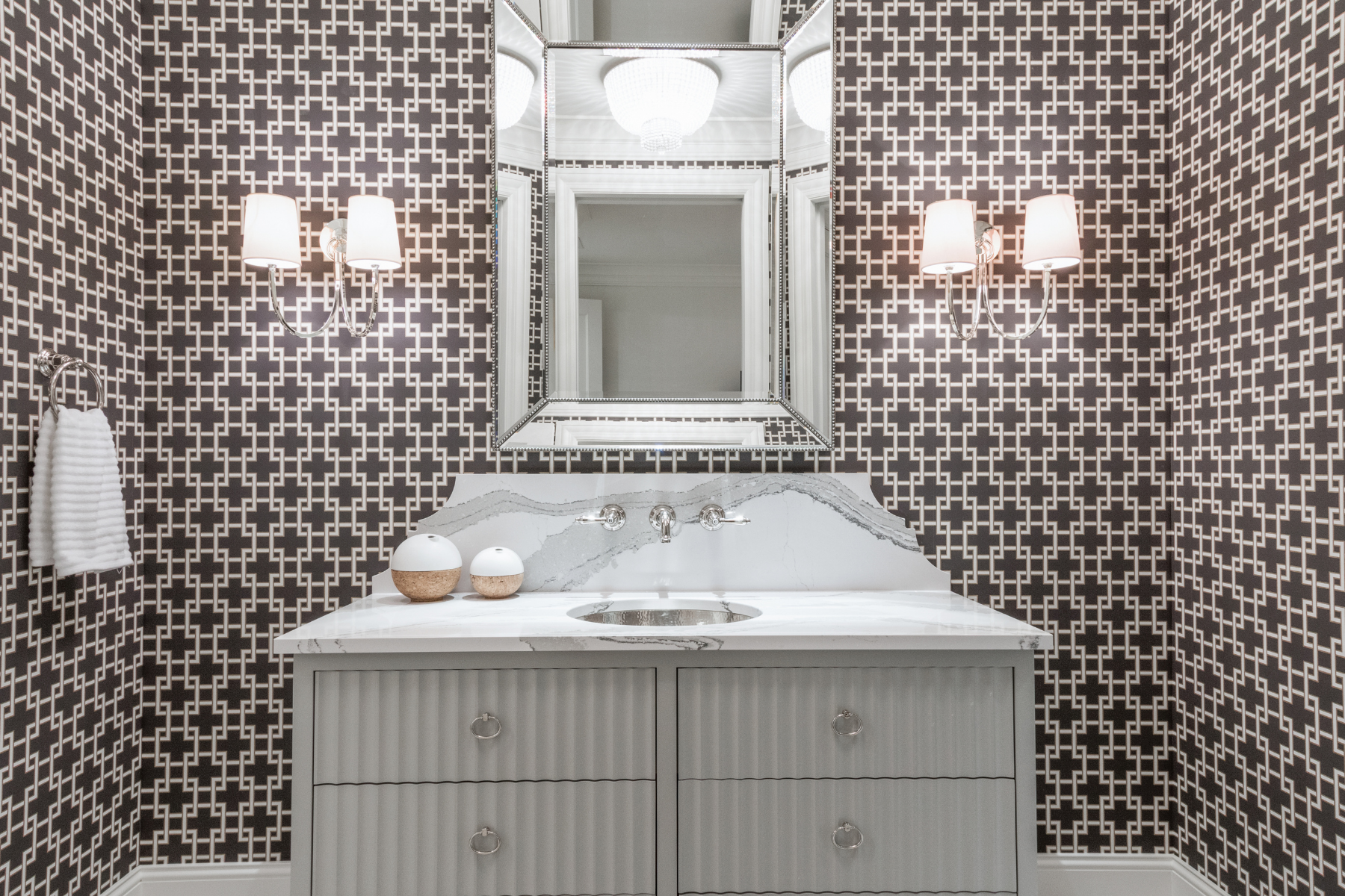 statement wallpaper bathroom trends